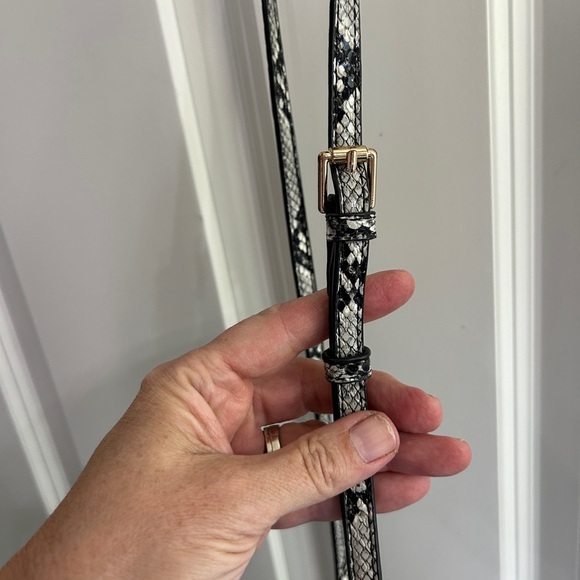 EUC Madison West Snakeskin Crossbody Bag. Round. Wristlet. Black, grey. - Picture 7 of 10